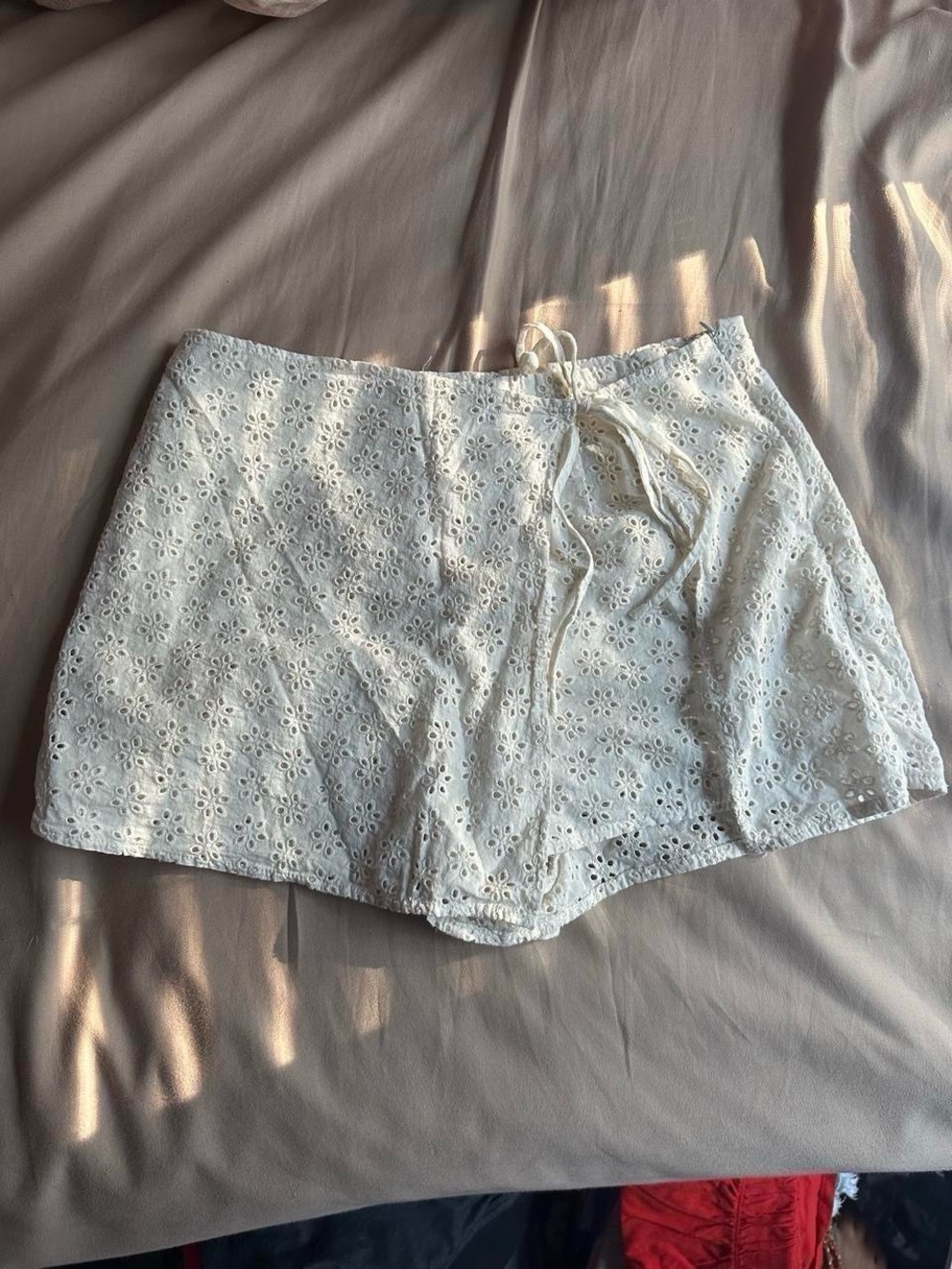 Forever 21 White Eyelet Drawstring Lounge Shorts